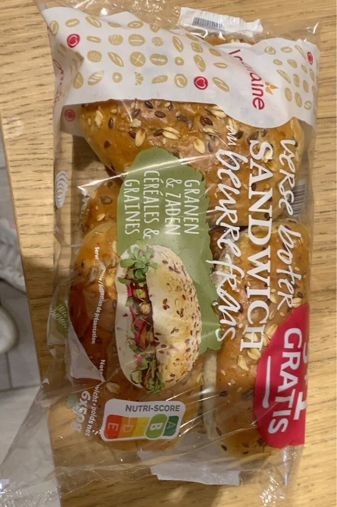 Sandwich au beurre frais cereales et graines