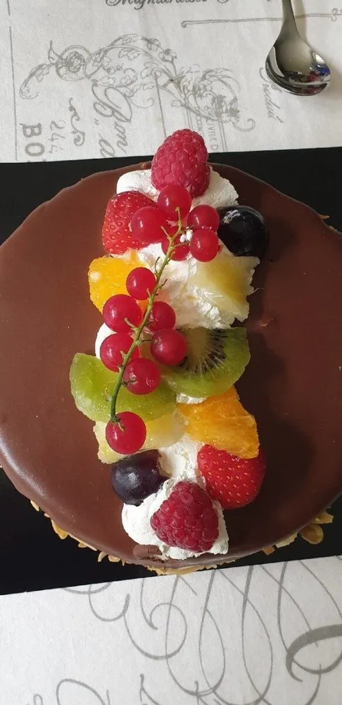 Gâteau chocolat et fruit