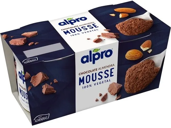 Mousse vegetal de chocolate con almendras