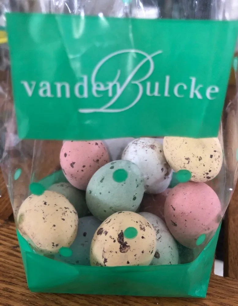 Oeufs dragées fourrés