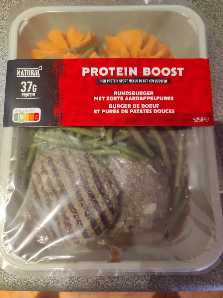 Rundsburger met zoete aardappelpuree / Burger de boeuf et purée de patates douces