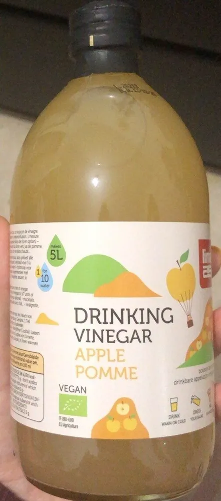 Drinking vinegar apple