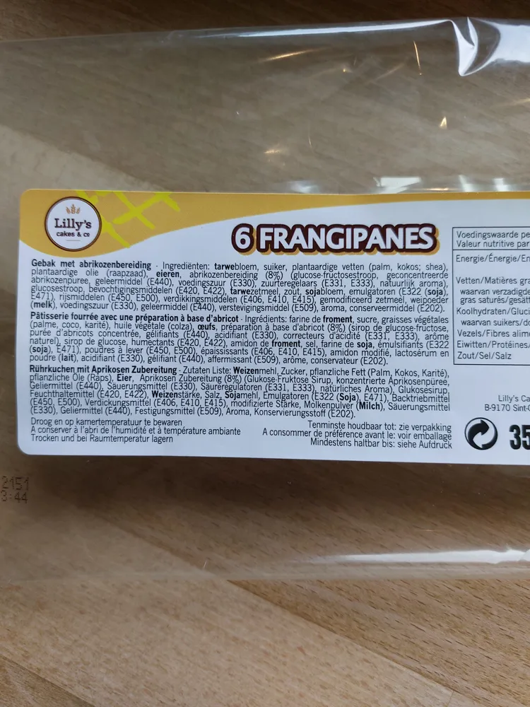 6 frangipanes