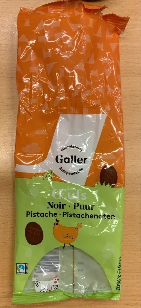 Les Oeufs noir pistache