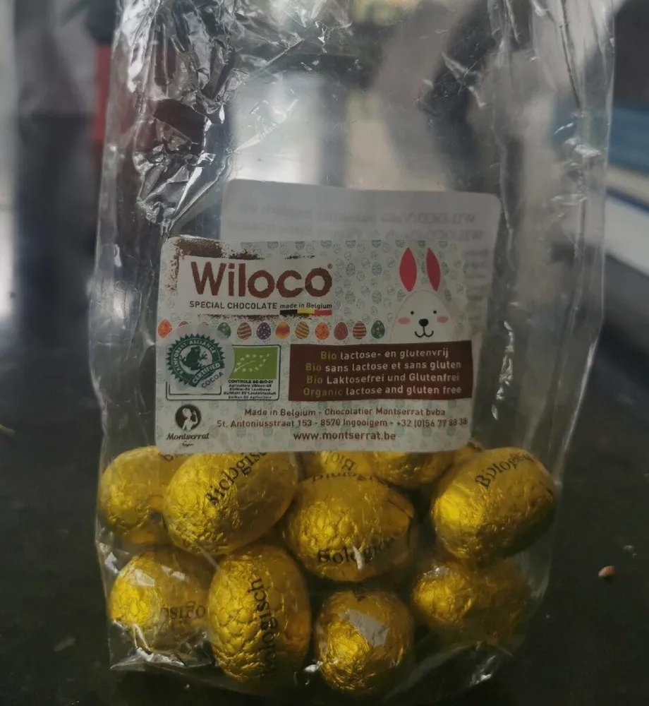 œufs de Pâques blanc tropical