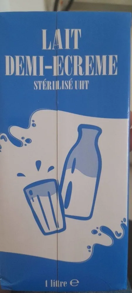 Lait demi écrémé stérilisé UHT