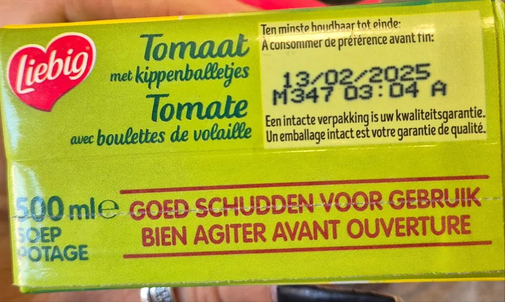 Tomaat met kippenballetjes