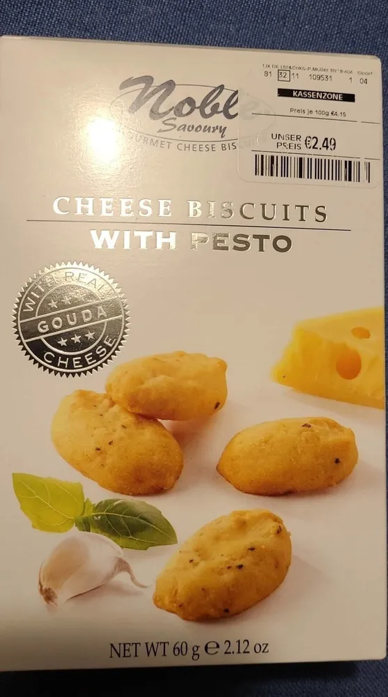 Cheese Biskuit with pesto