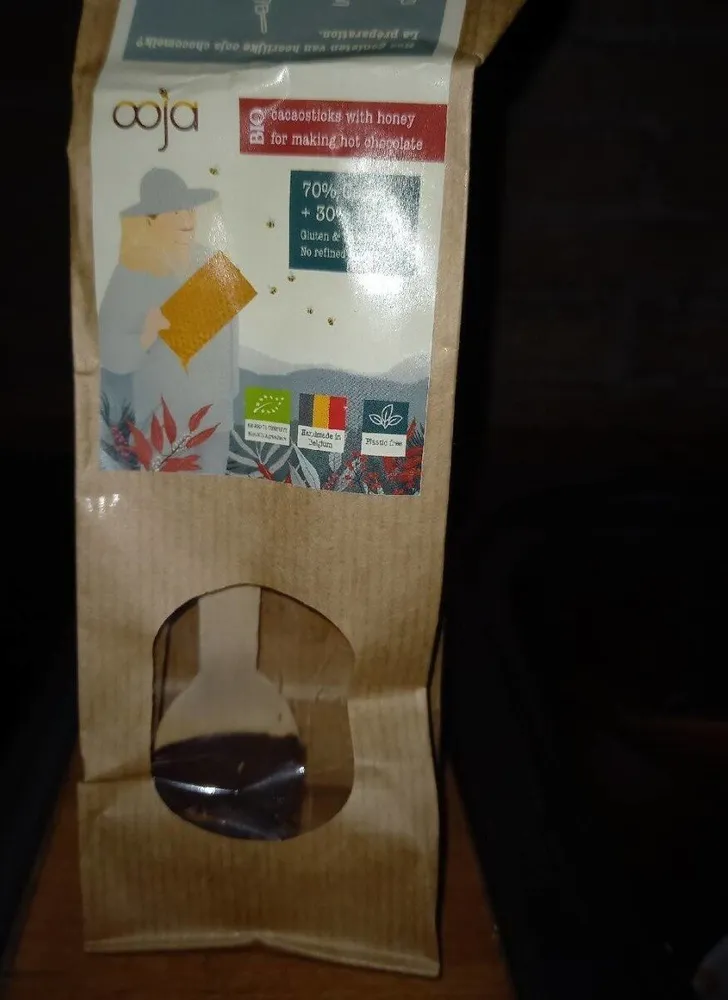 Cacaosticks with honey