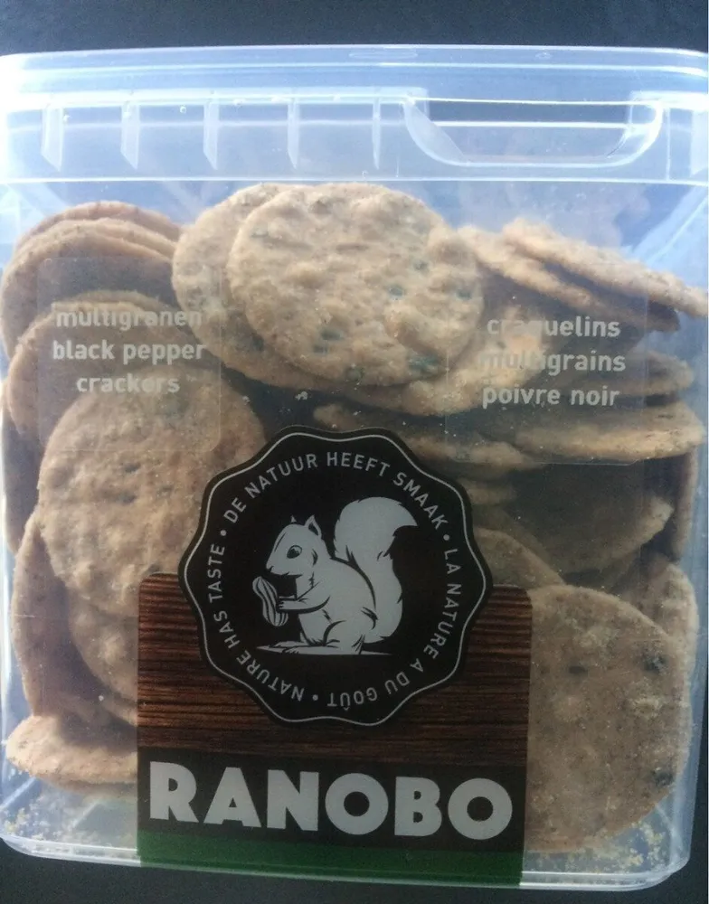 Ranobo multigranen black pepper crackers