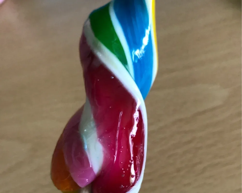 Mega twister lollipop