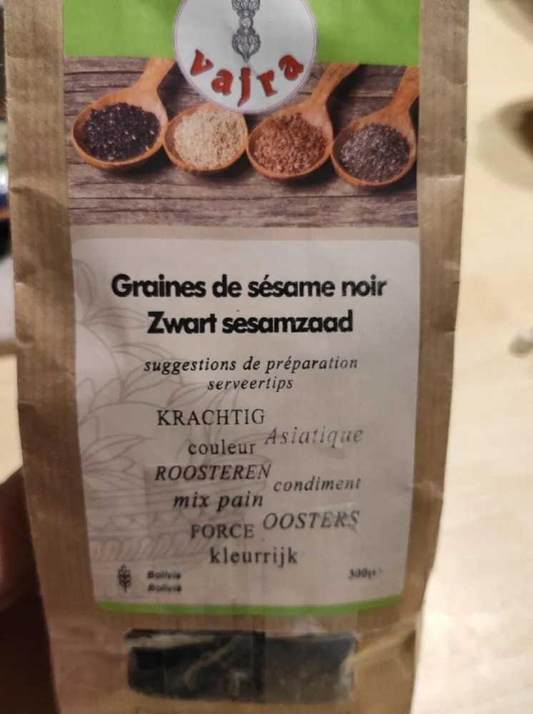 Graines de sésame noir