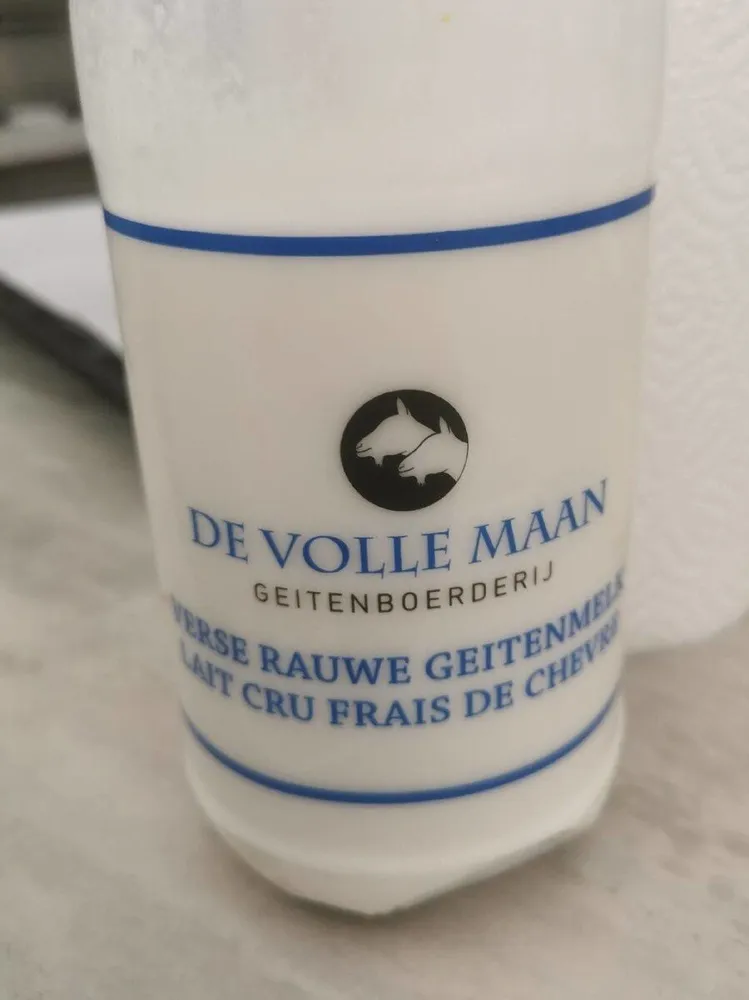 Lait cru de chèvre