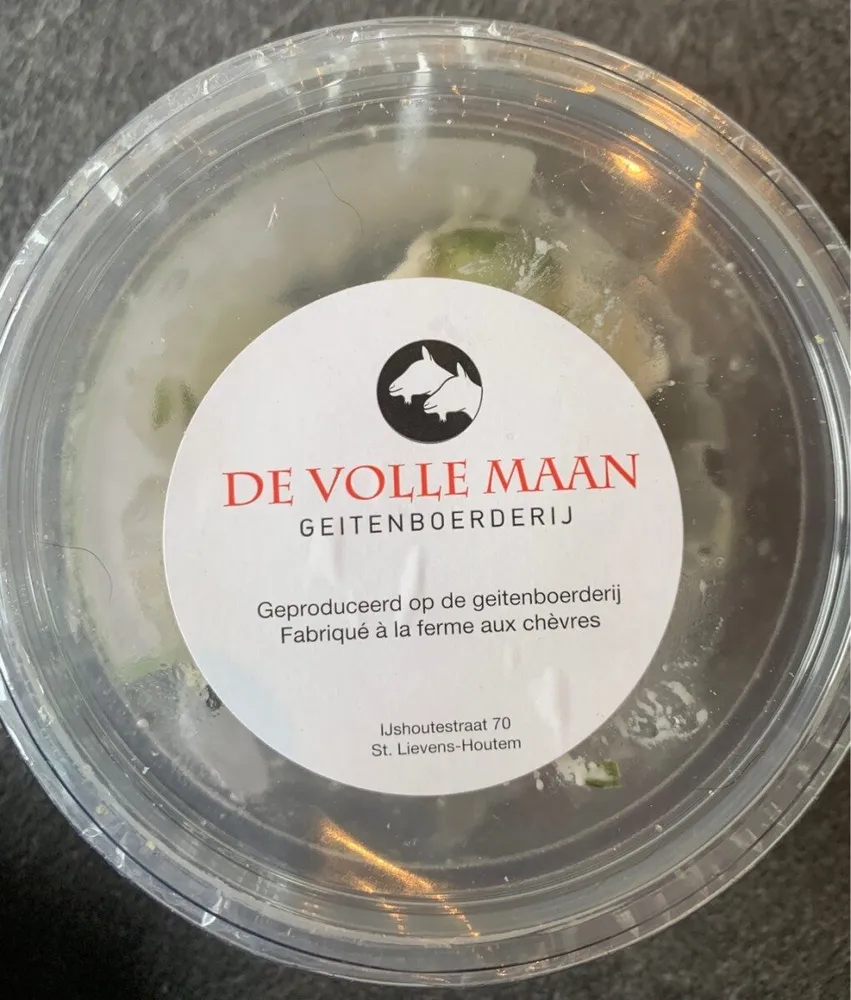 Fromage aux jeunes oignons