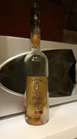 Liqueur à la poire et au cognac