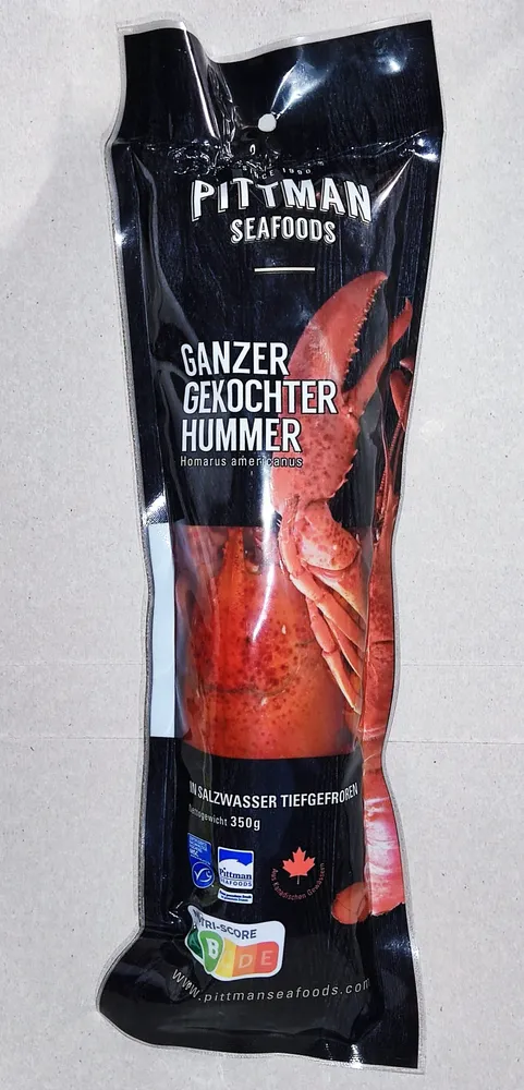 Ganzer gekochter Hummer