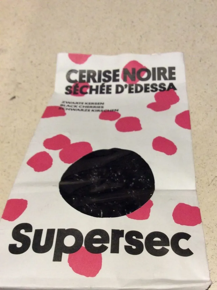 Cerise noire séchée d'Edessa
