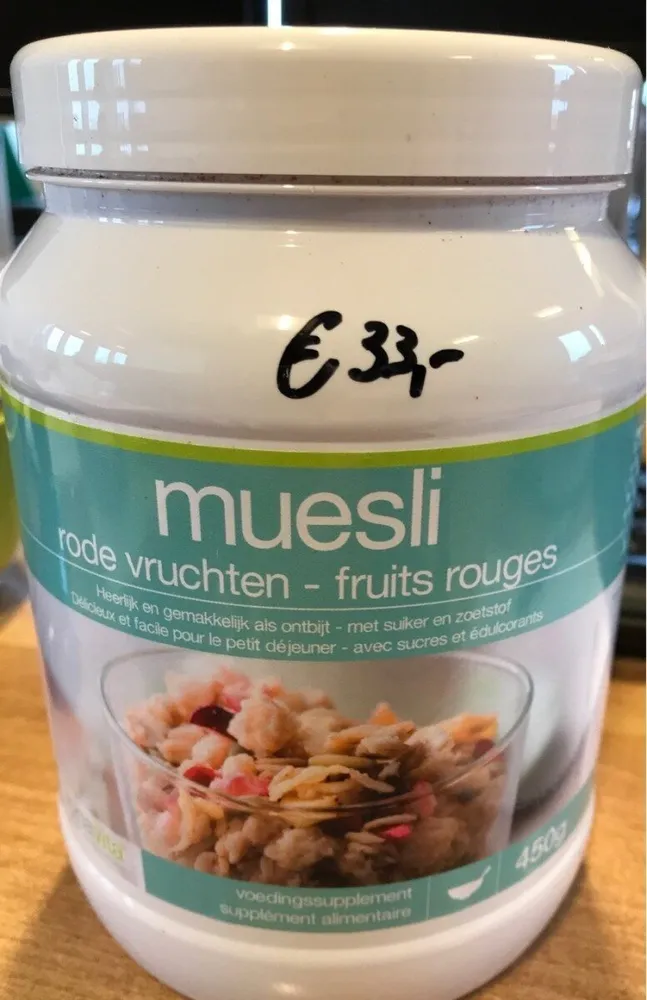 Muesli red fruits