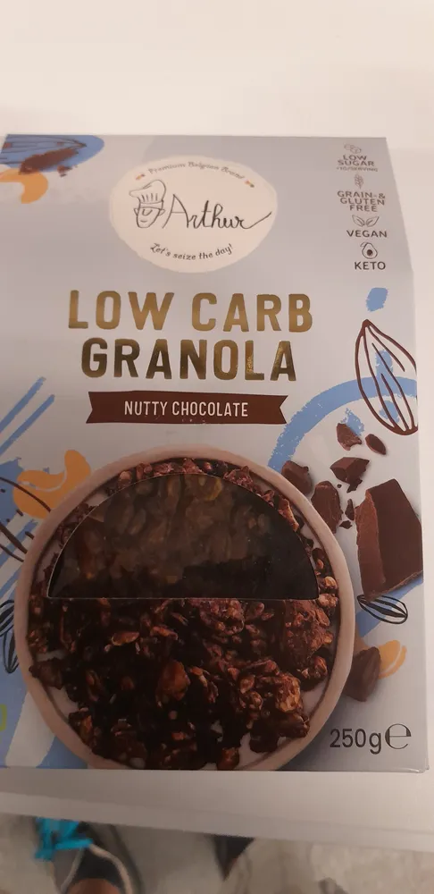 Low Carb Granola Nutty Chocolate