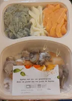 Blanc de poulet aux trio puree de légumes
