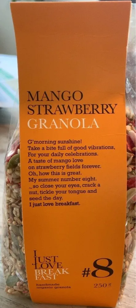 Mango strawberry granola