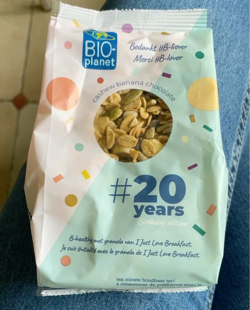 Cashew banana chocolate
