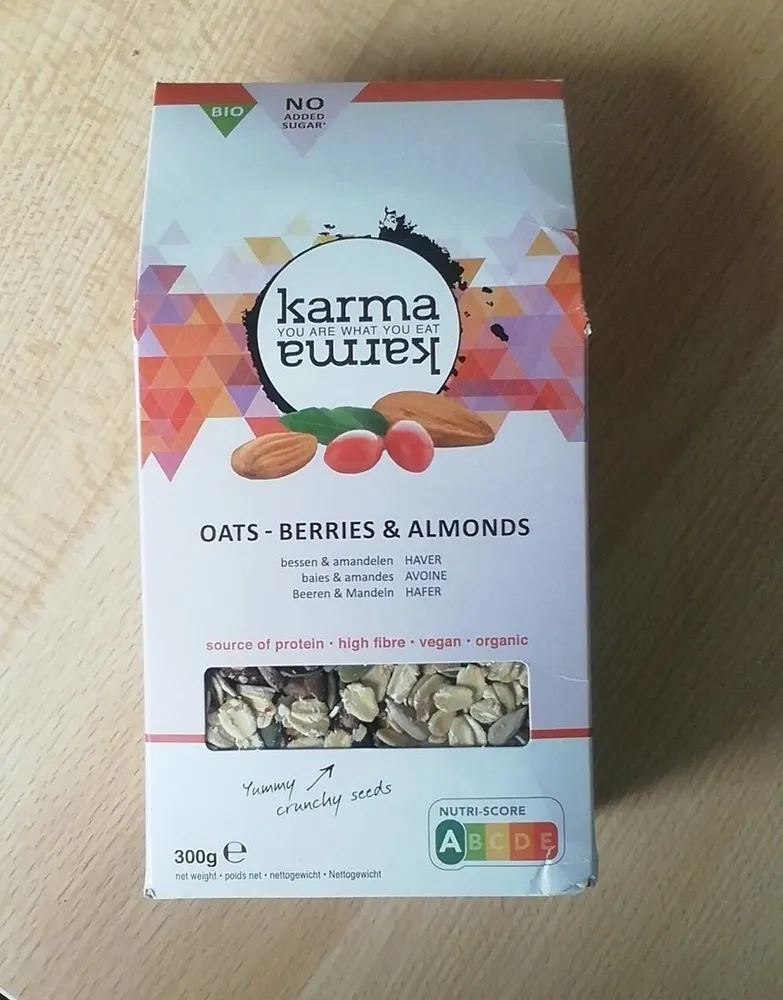 Oats berries almonds