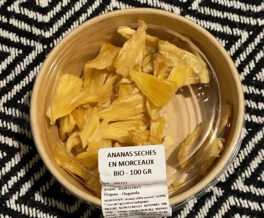 Ananas seches en morceaux