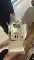 SWEETS & COOKIES