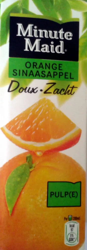 Jus d'orange avec pulpe à base de concentré doux