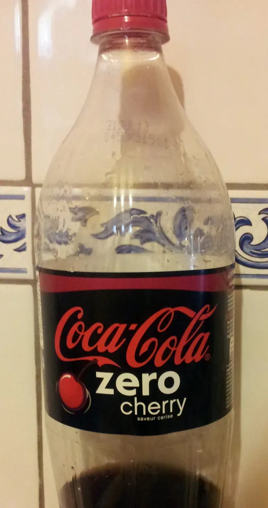 Coca cola zero cherry