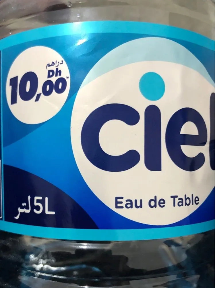 Eau de table
