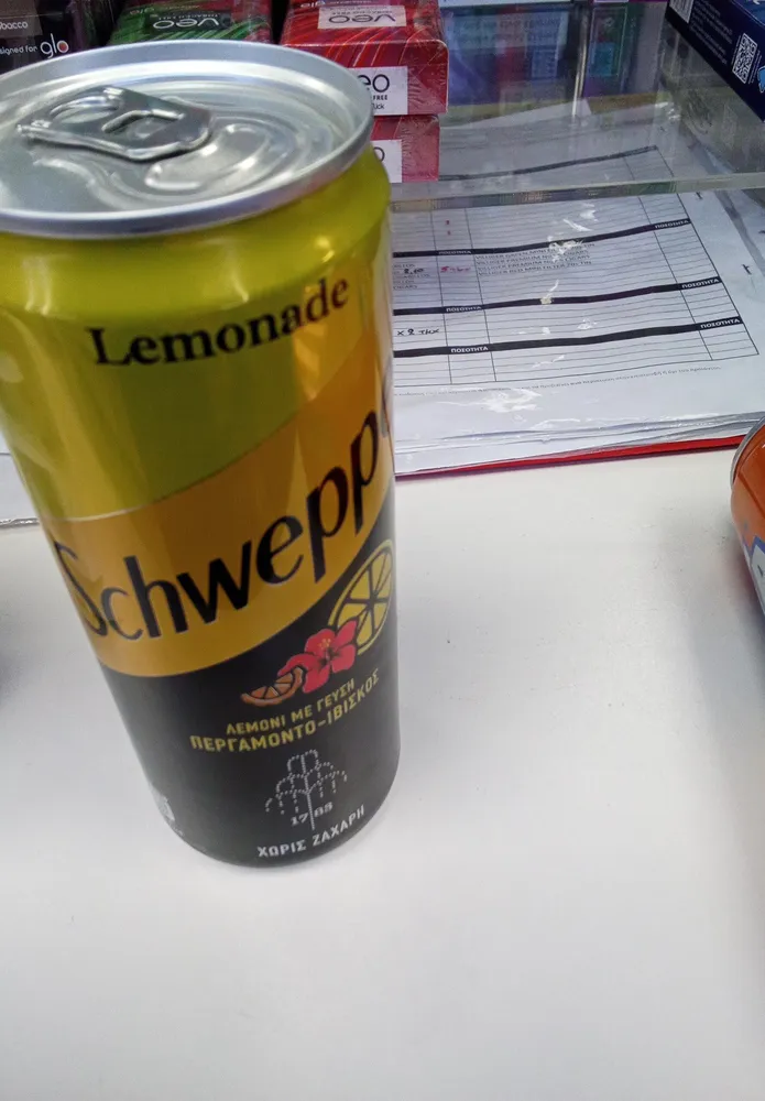 Schweppes lemonade