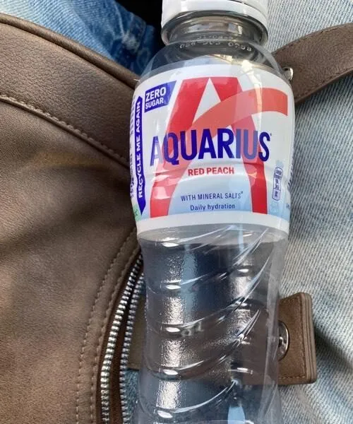 Aquarius red peach