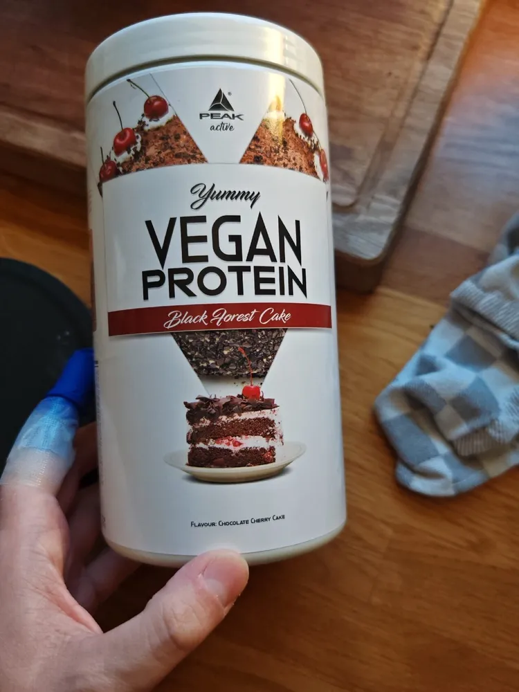 Yummy Vegan Whey Black Forrest Cake