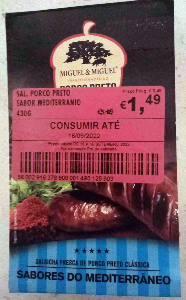 Salsicha fresca de porco preto clássica