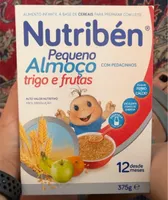 Pequeno almoco trigo e frutas