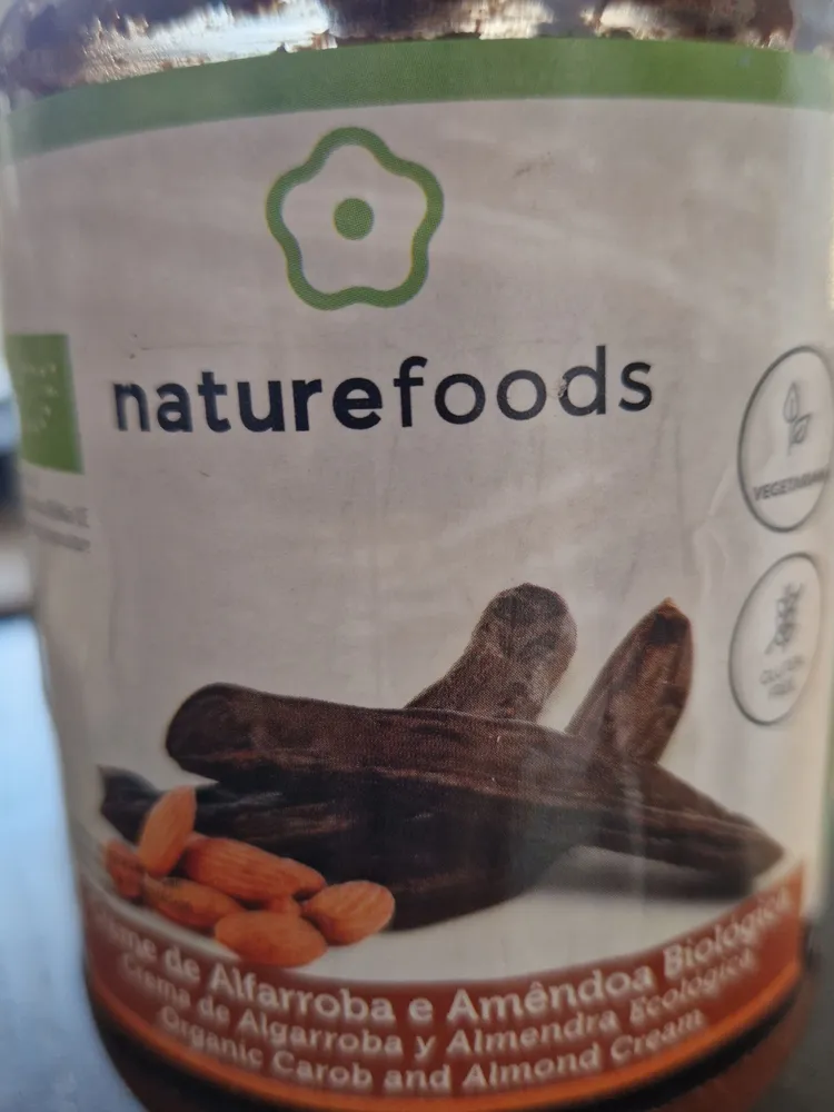 Organic carob and almond cream