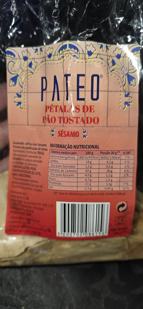 Petalas de pão tostado