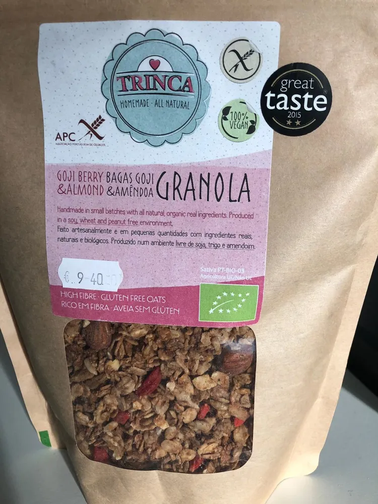 Granola bayas goji y almendras