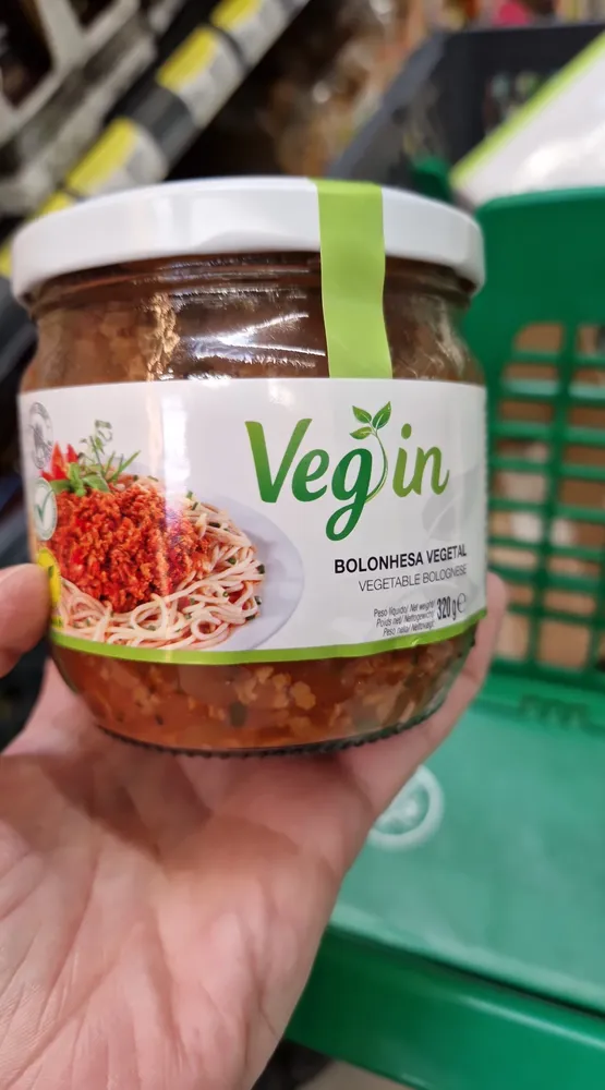 in an Food etable Bolognese