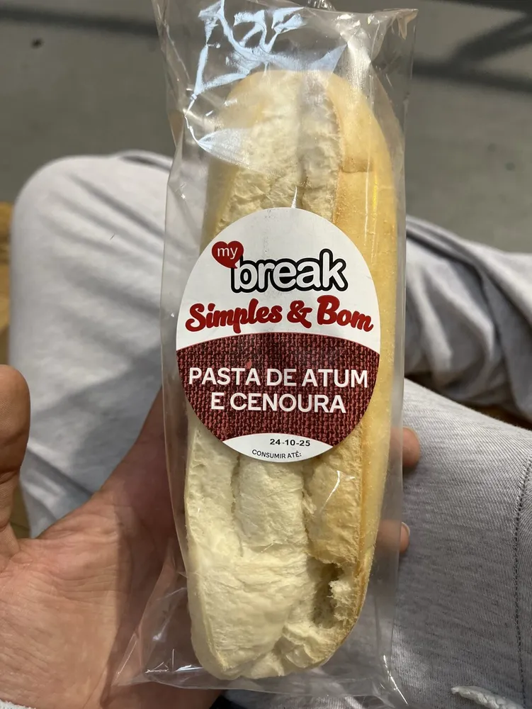 sandes de pasta de atum e cenoura
