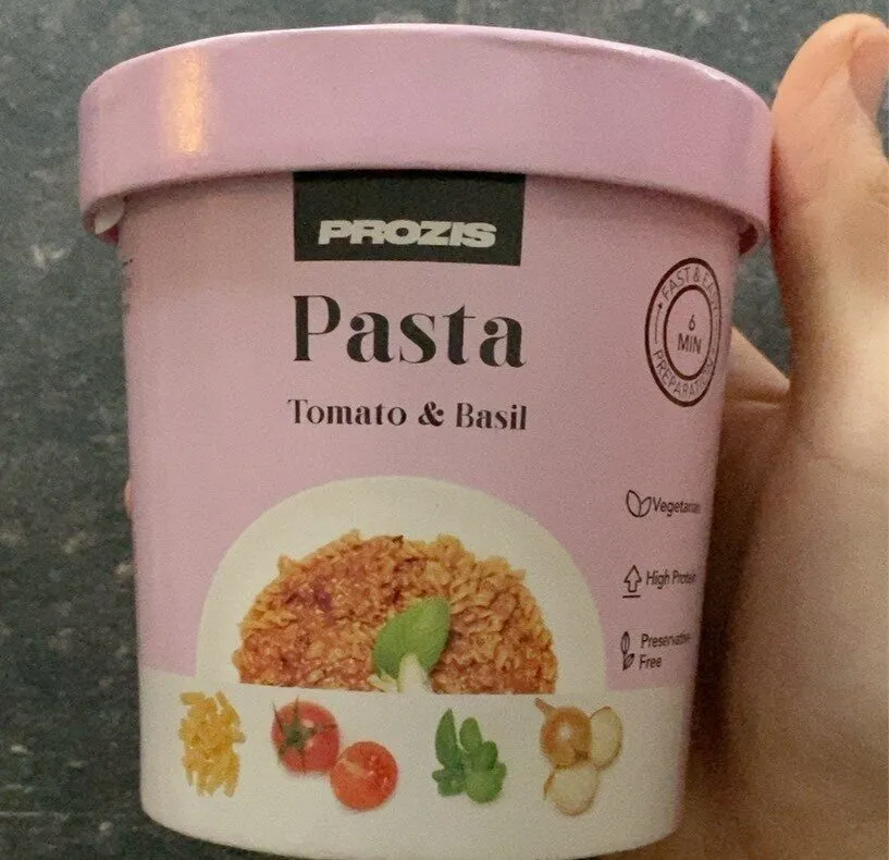 Pasta tomato & Basil