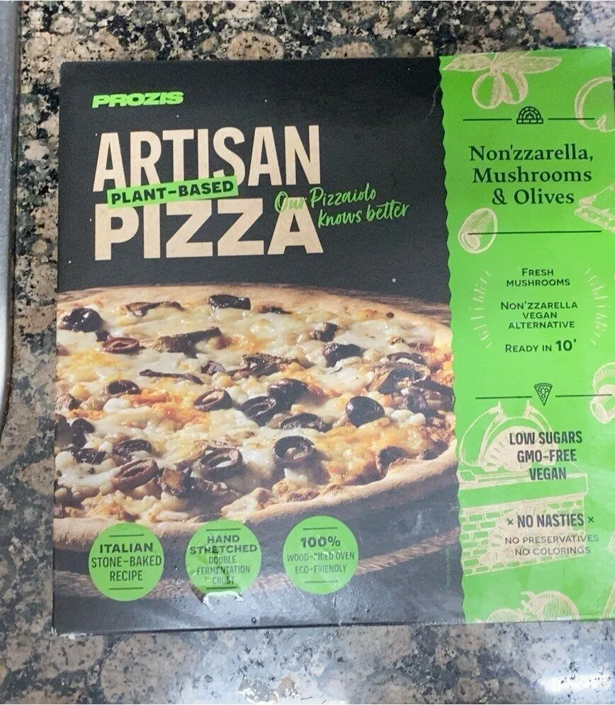 Pizza mozzarela, olivas y champiñones
