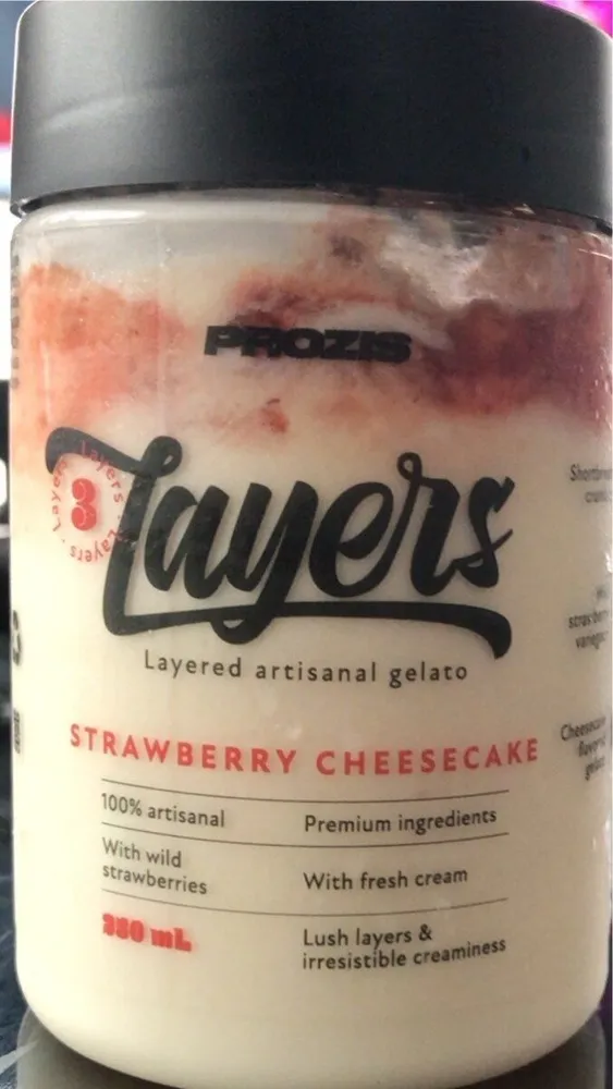 Layers strawberry cheesecake