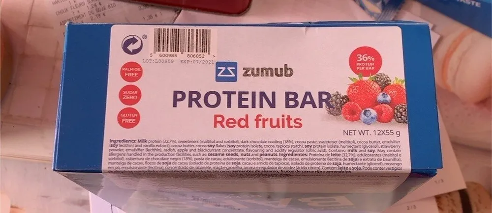 Protein bar red fruits