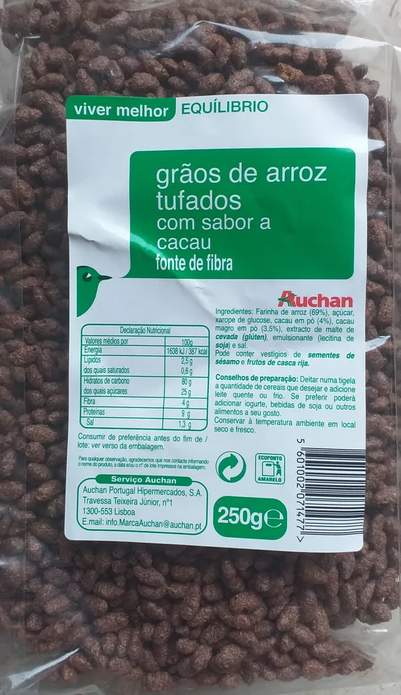 grãos de arroz tufados com sabor a cacau