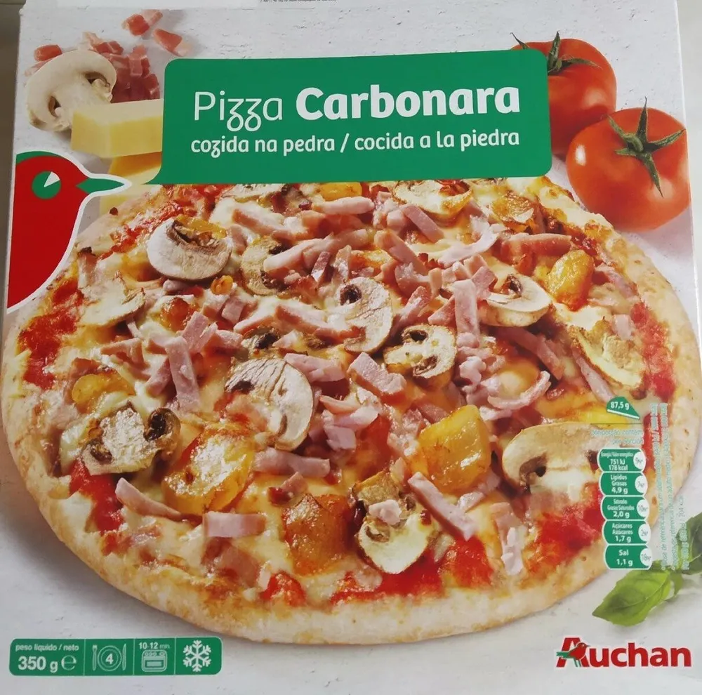 Pizza Carbonara cozida na pedra