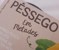 Pessego em metades