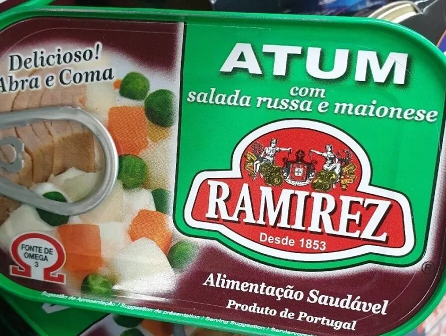 Atum com salada russa e maionese